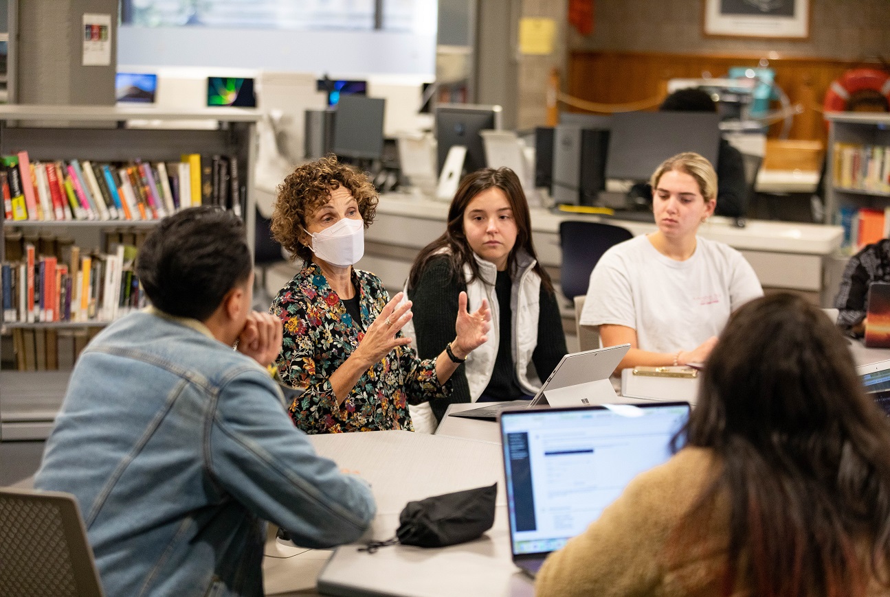 Students and Faculty in round table