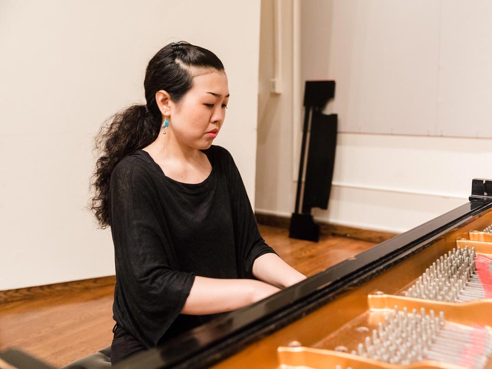 Lehman-Alum-Suehiro-Creates-New-Sound-Worlds-in-Contemporary-Classical-Music.jpg